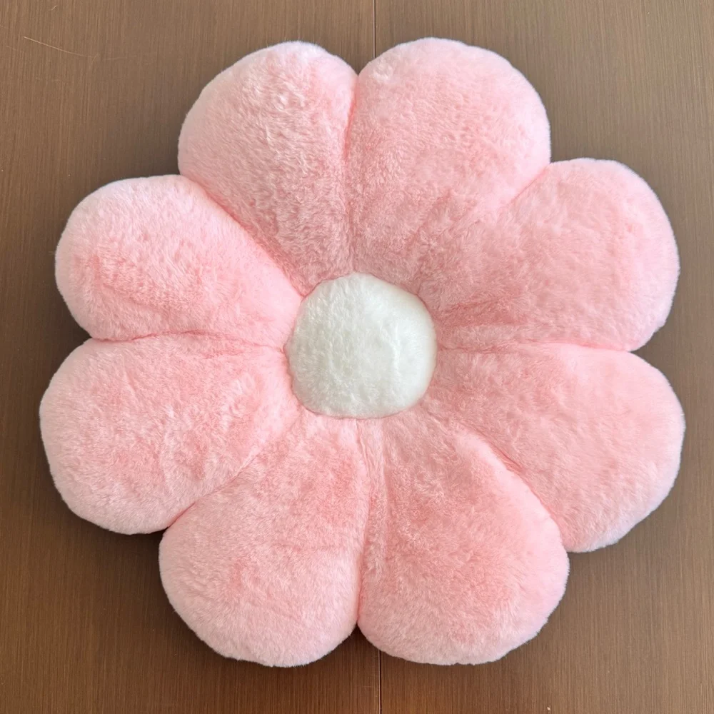 🌸 Pink Flower Shaped Pillow/Plush Cushion for Bohemian Style Room Decor